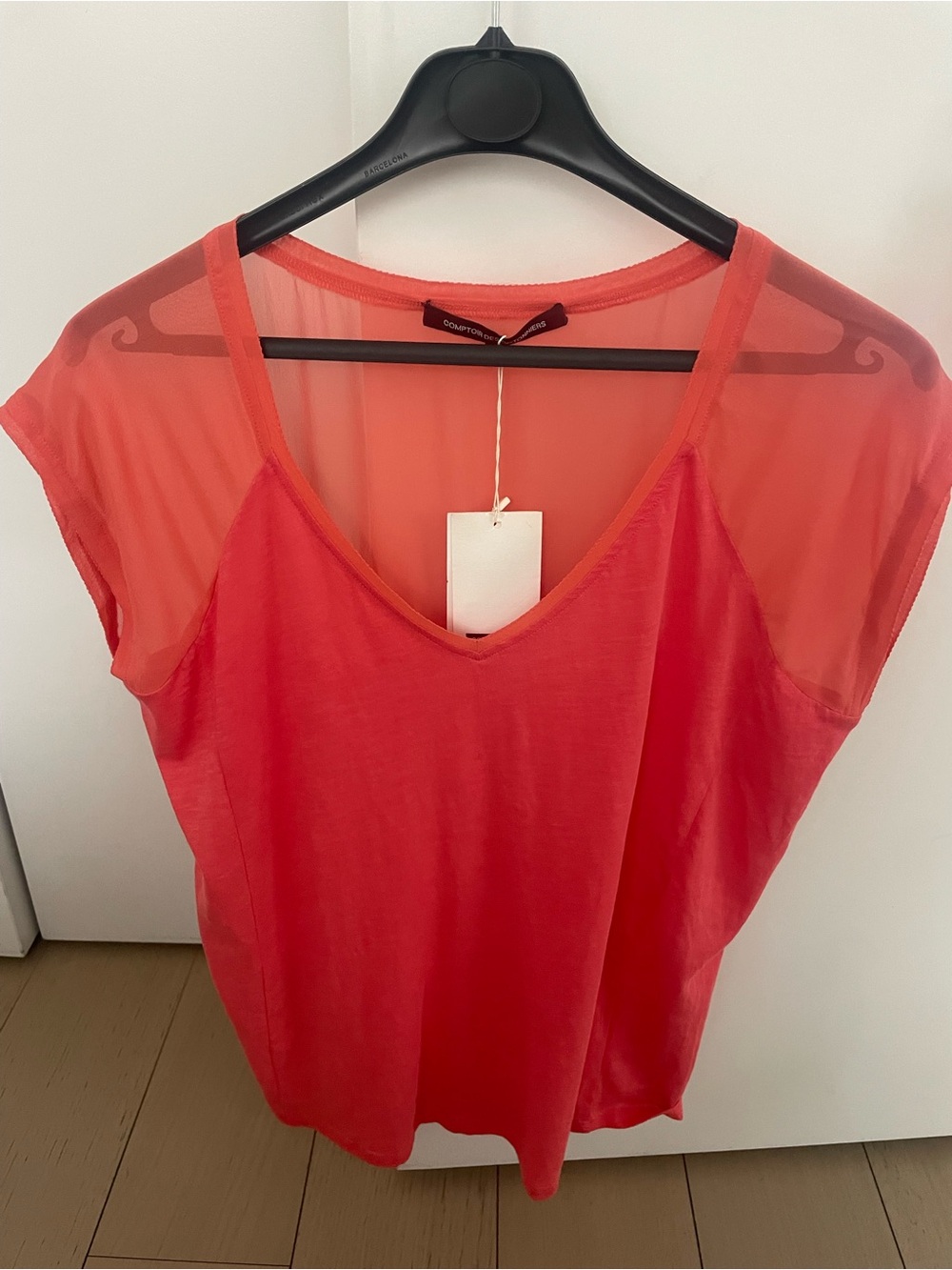Comptoir Des Cotonniers Red Sheer-Panel Short Sleeve Top